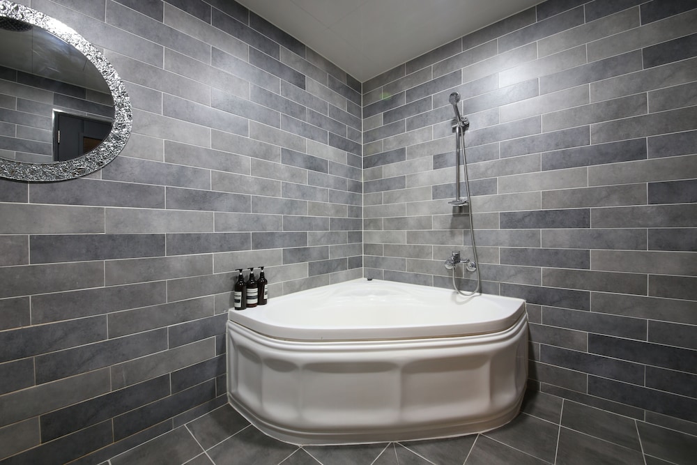 Instar Hotel Yangsan 53/55