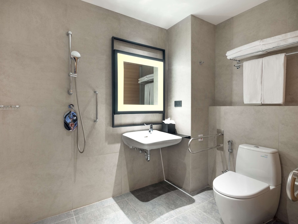 Hilton Garden Inn Jakarta Taman Palem 16/63