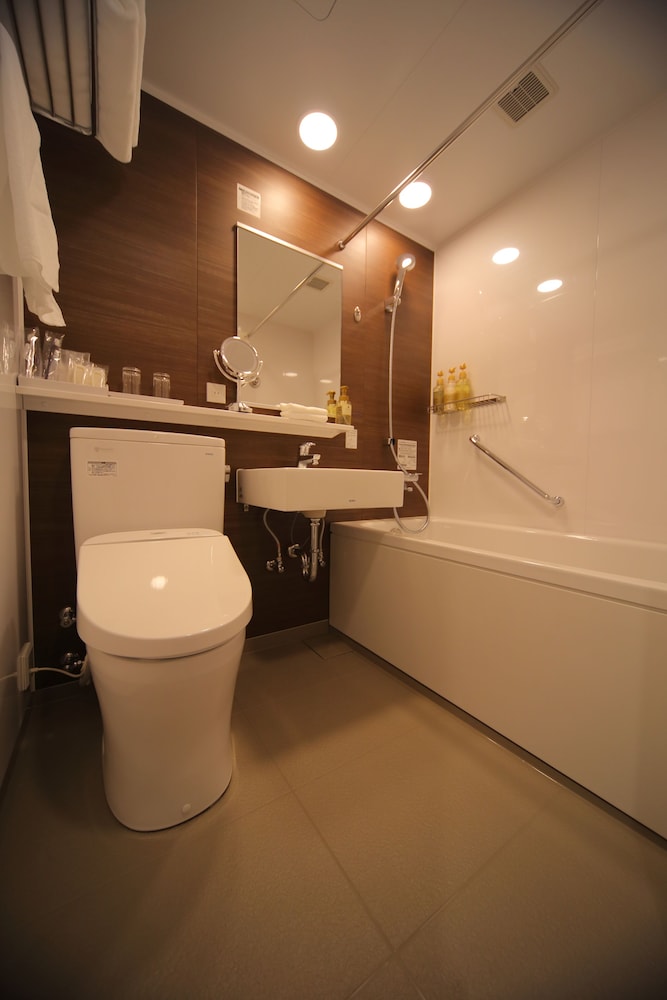 غرفة تنفيذية بأربعة أسرّة، Best Western Plus Hotel Fino Chitose 2/3