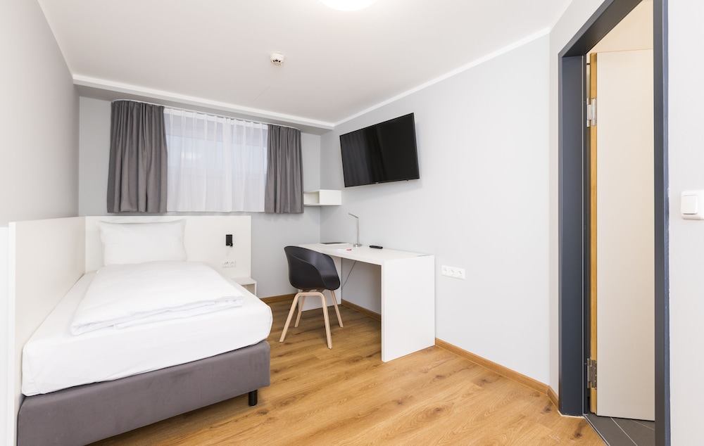 Mk Hotel Eschborn 13/50