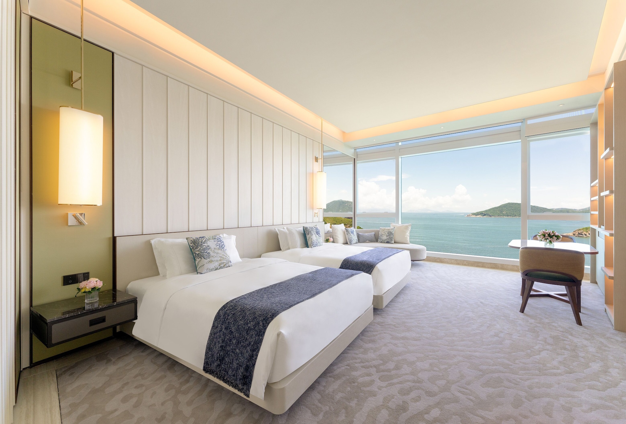 Grand, Deluxe, Twin Beds, Ocean Front