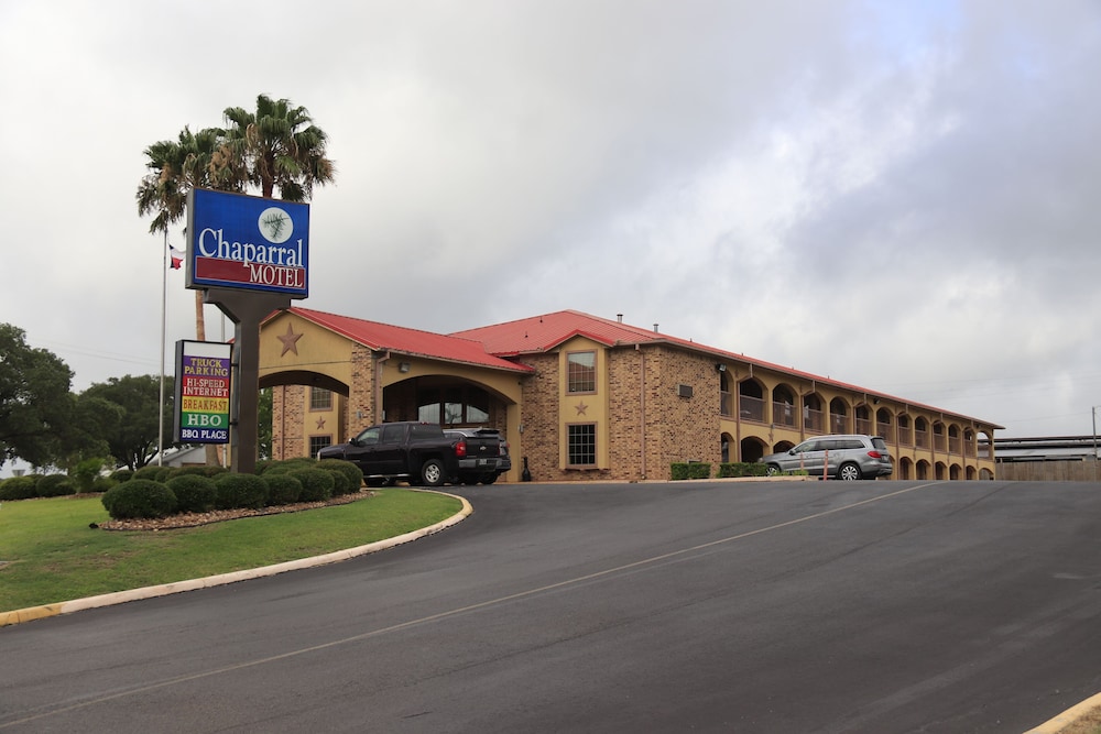 Chaparral Motel 6/57