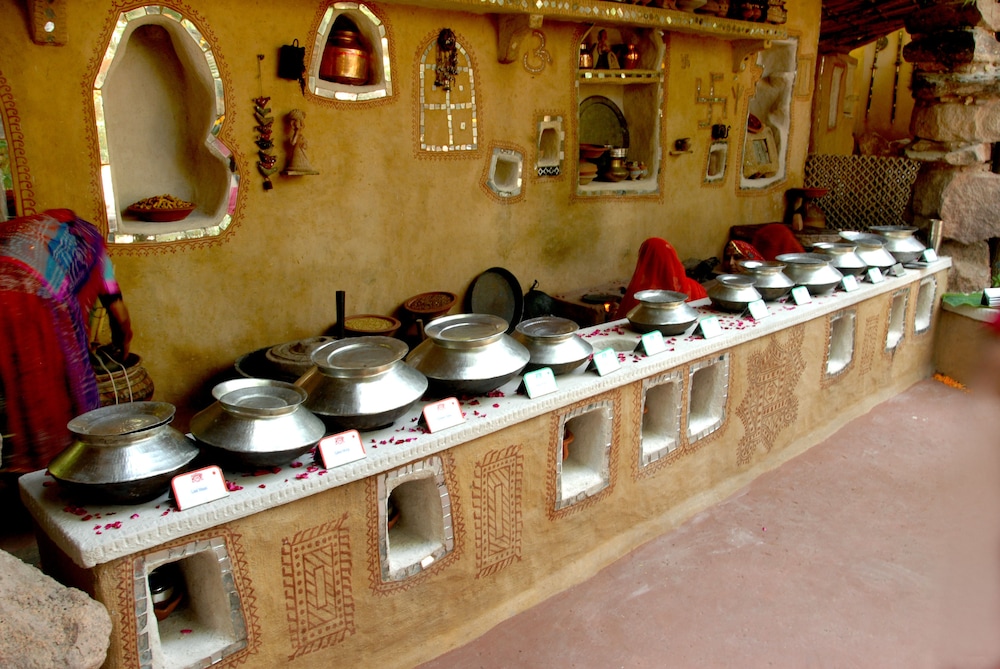 Ajit Bhawan Palace 27/48