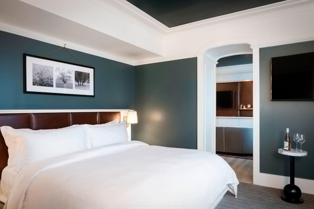 PERRY LANE HOTEL, A LUXURY COLLECTION HOTEL, SAVANNAH 12/60
