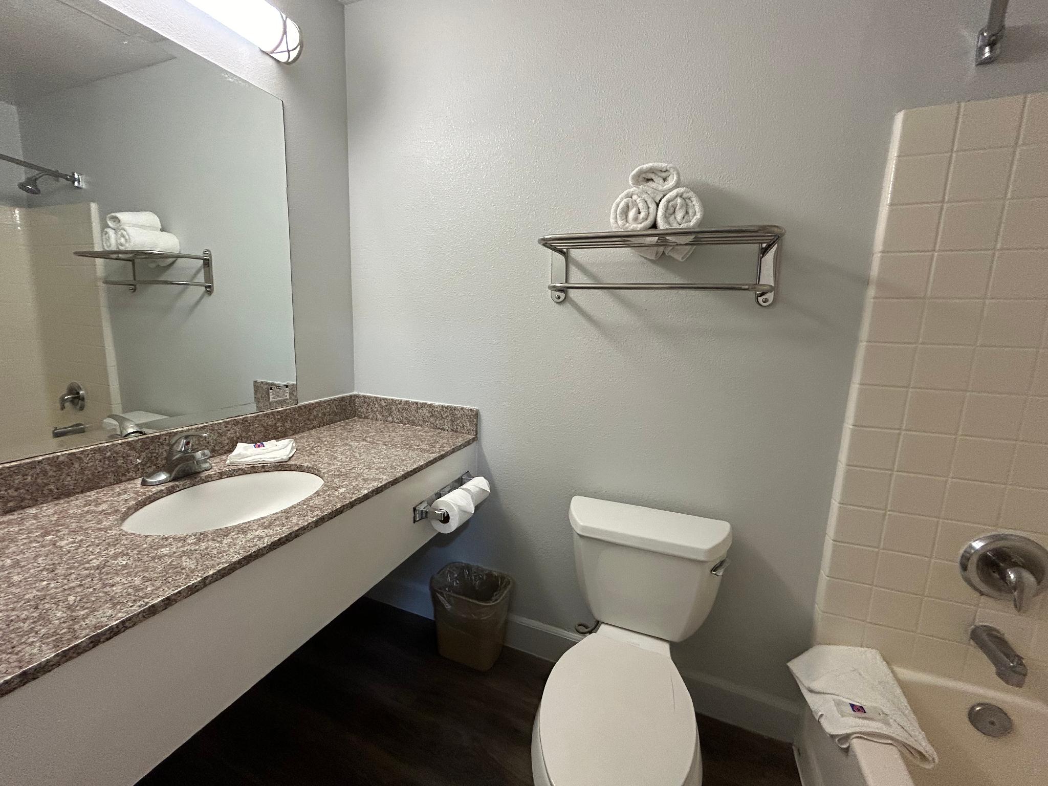 Studio6 Suites Hesperia, CA - West Main Street - I-15 31/33