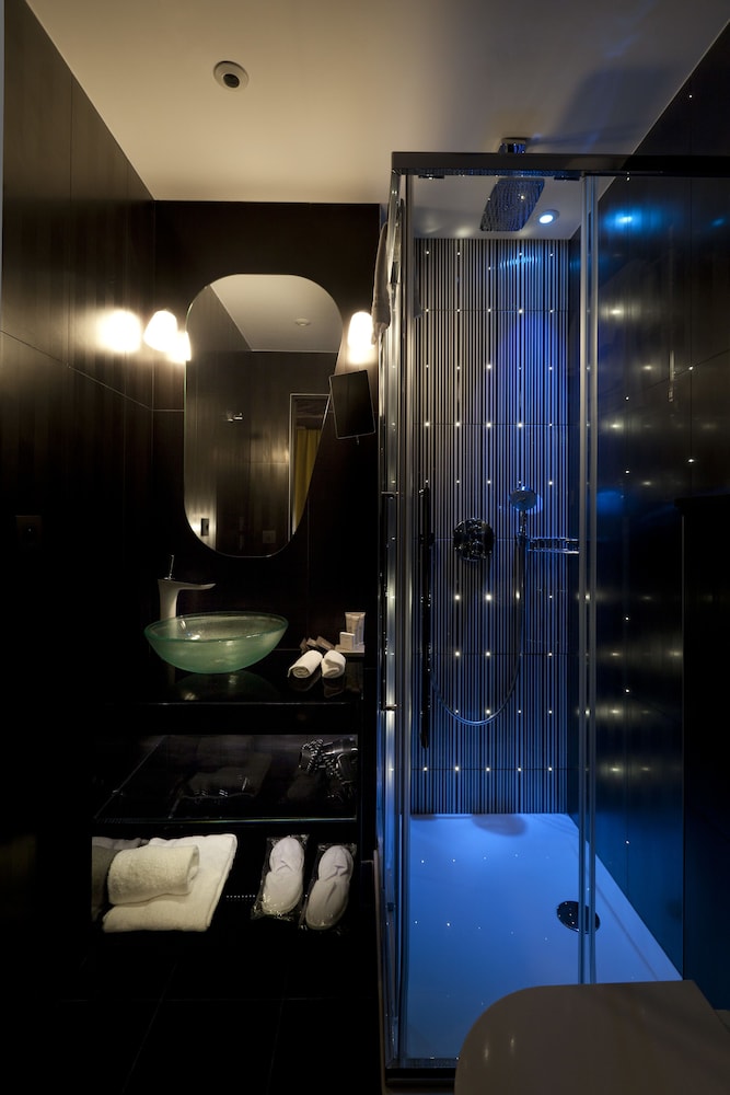 Platine Hotel 16/53
