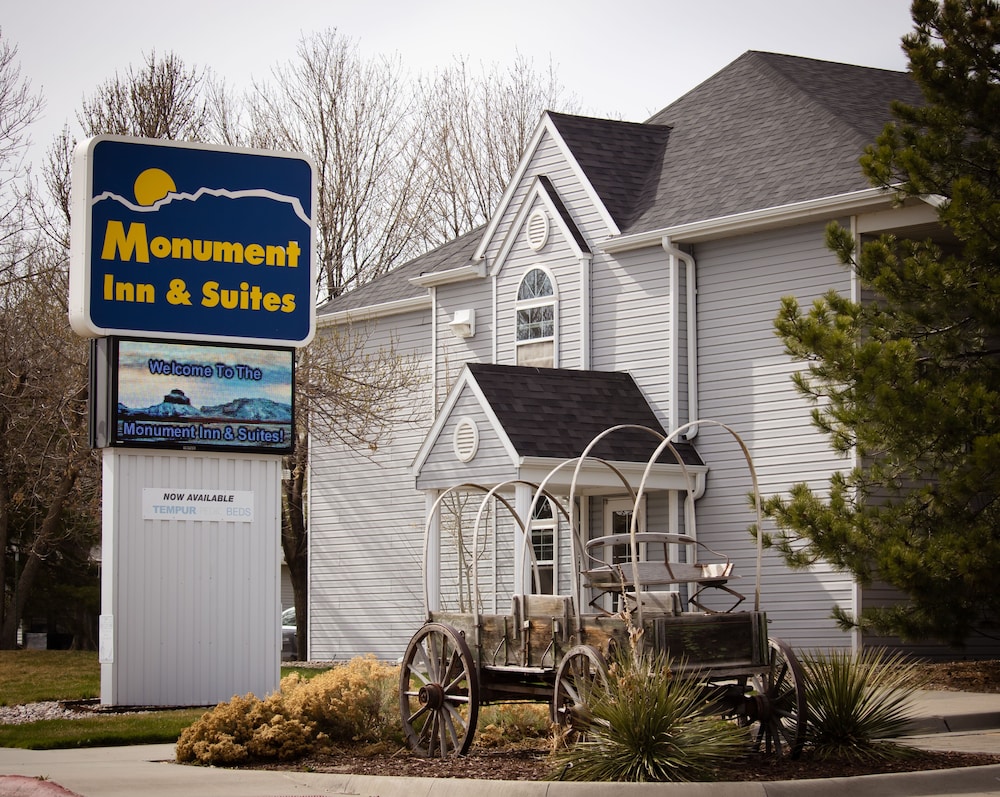 Monument Inn & Suites 1/39