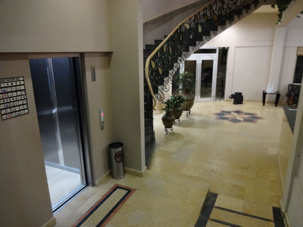Hotel Mediterraneo 30/42