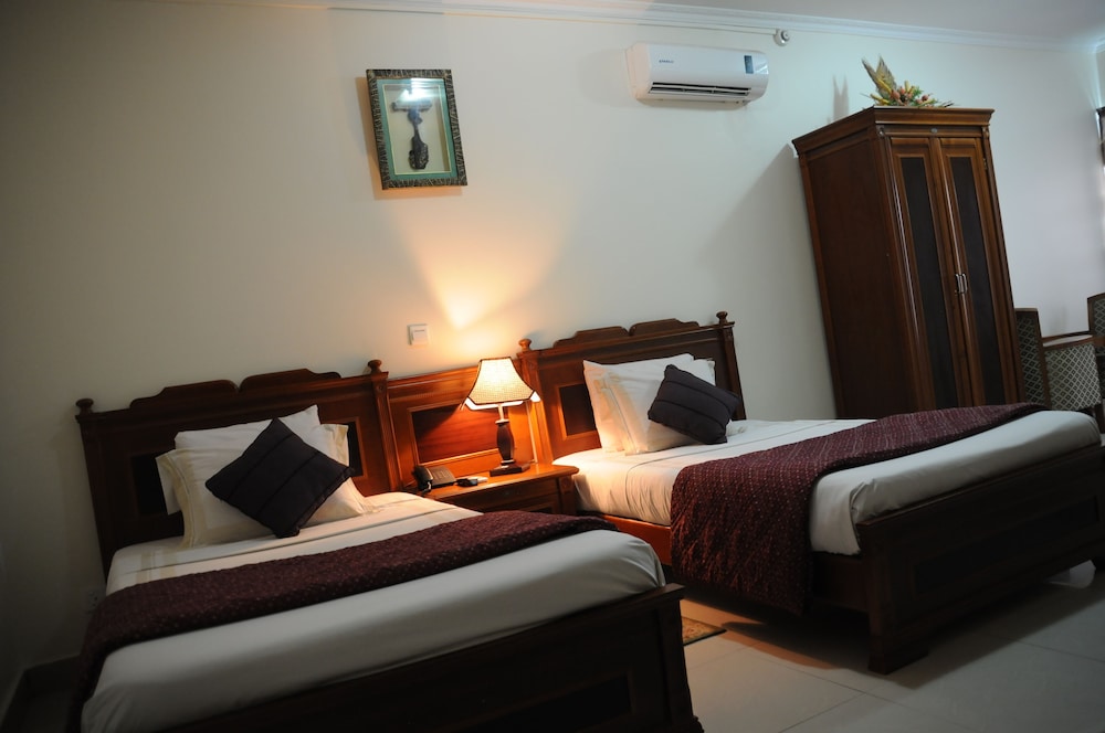 Crystal Palm Hotel 14/49