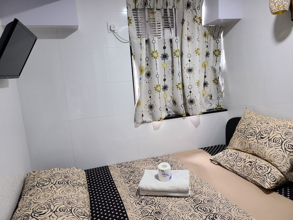 Hong Kong Budget Hostel 20/45