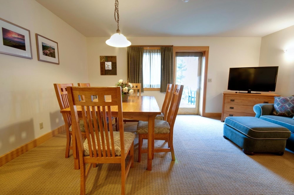Minnewaska Lodge 18/27
