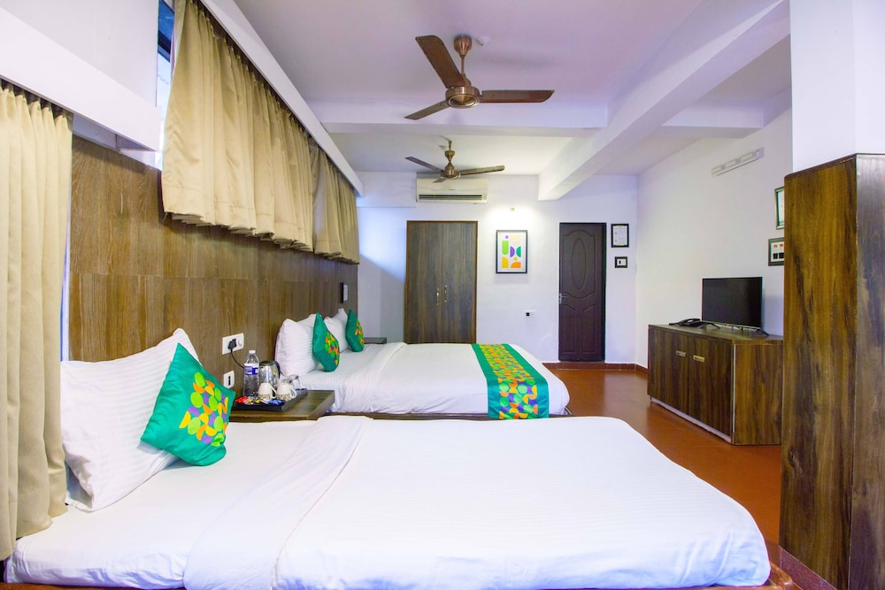 Oyo 4977 Kristal Sands Beach Resort 20/78