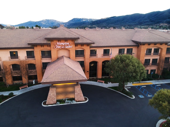 Hampton Inn & Suites Temecula 39/40