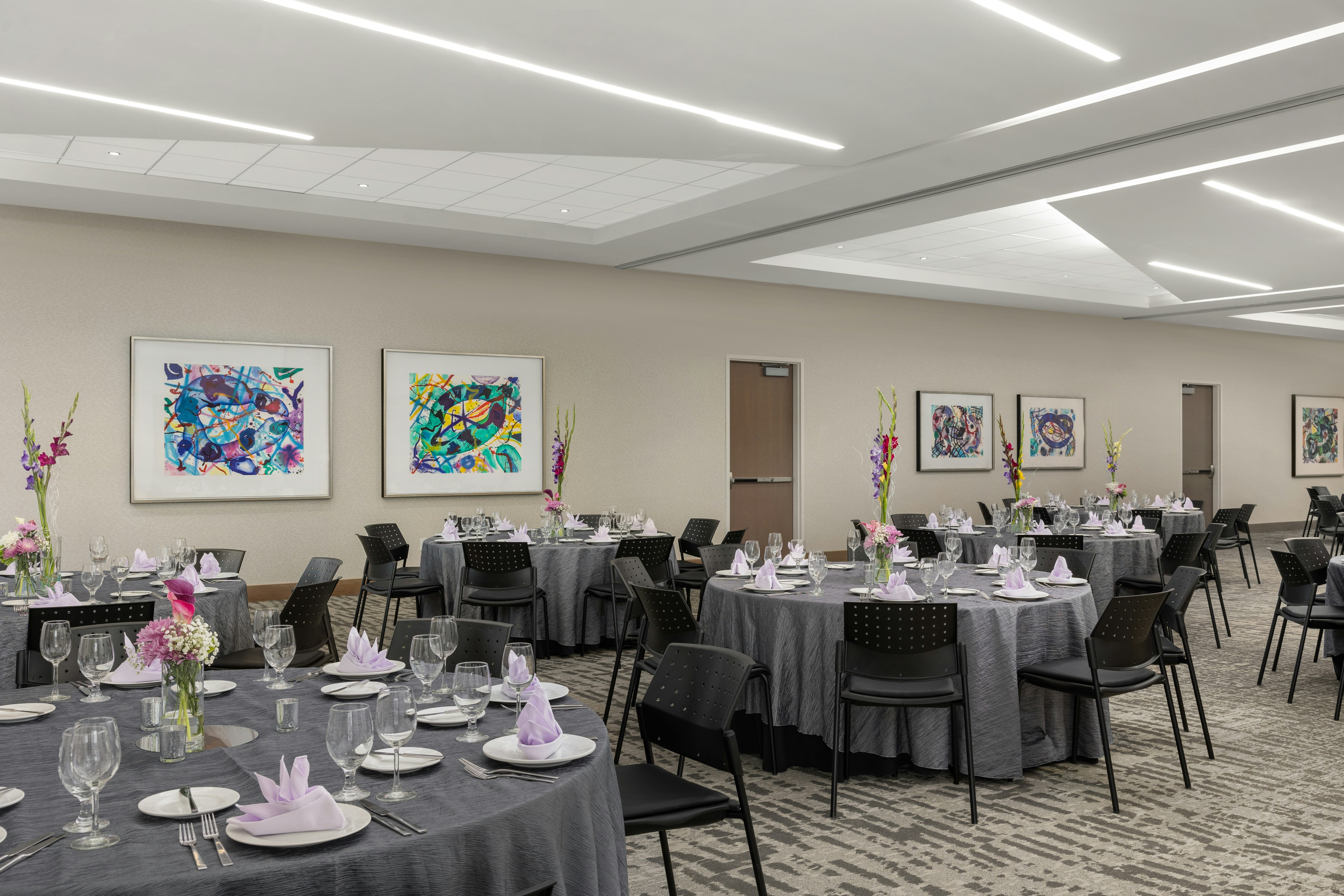 The Art Hotel Denver, Curio Collection by Hilton 37/47