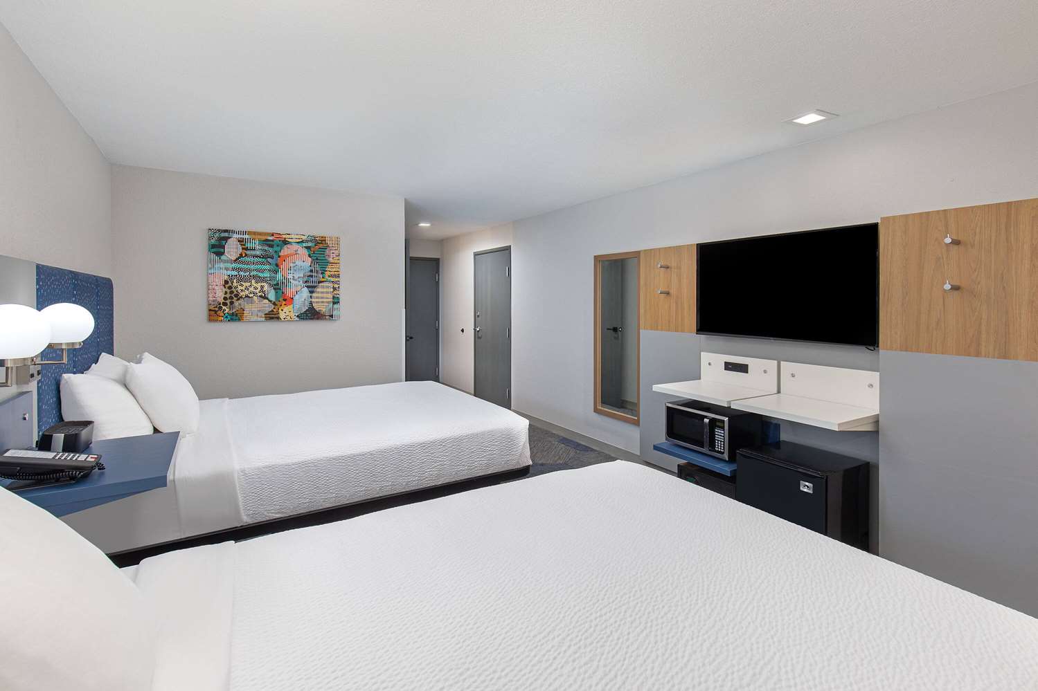 Microtel Inn & Suites by Wyndham Manchester 7/30