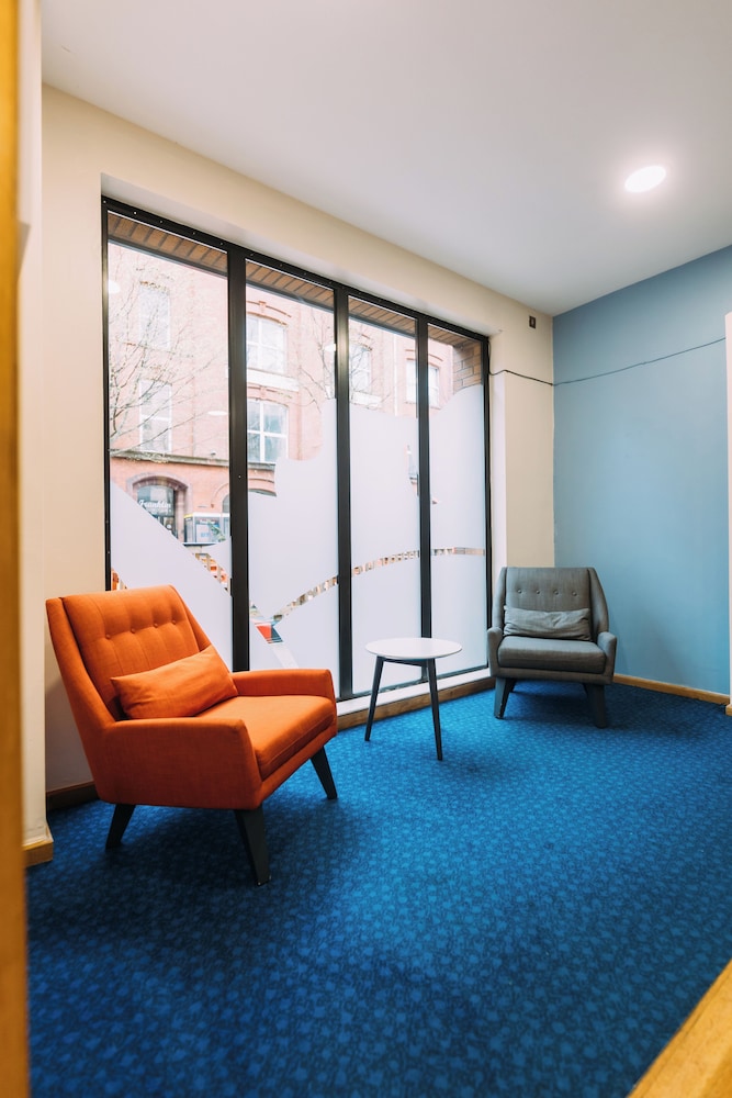 Travelodge Belfast Central 37/61