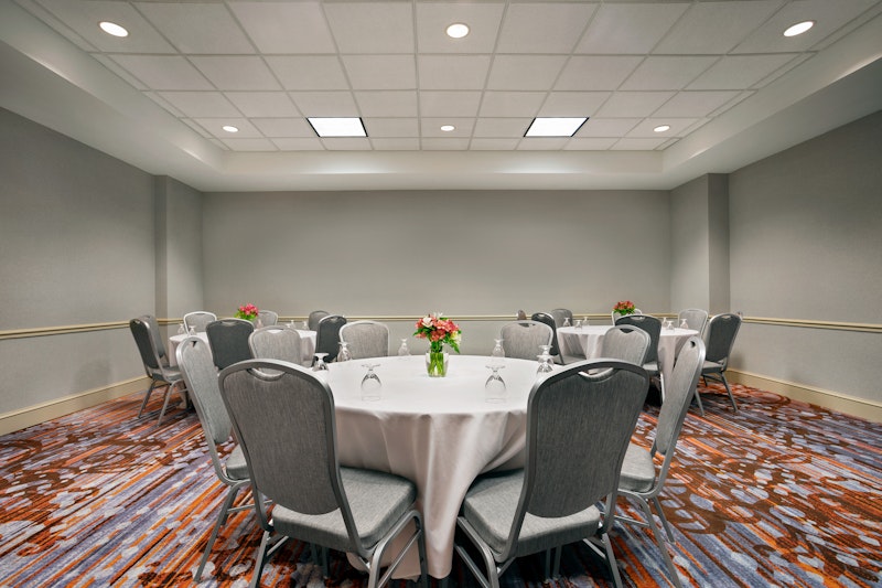 Hilton Garden Inn New Orleans Convention Center 56/71
