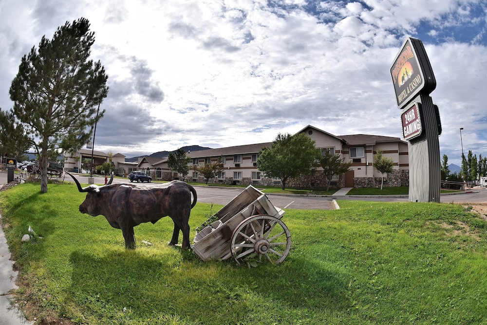 Prospector Hotel and Casino 2/75