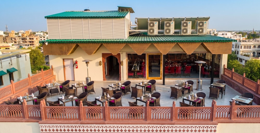 SHAHPURA HOUSE 3/48