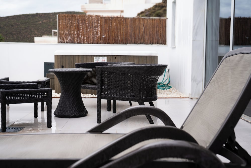 Ch Cabo de Gato Ex Valhalla Hotel and Spa 32/42