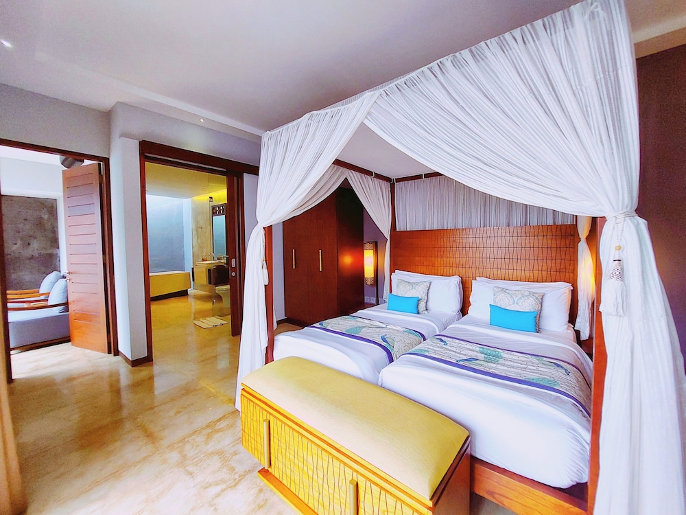 2 BEDROOMS, VILLA, PRIVATE POOL