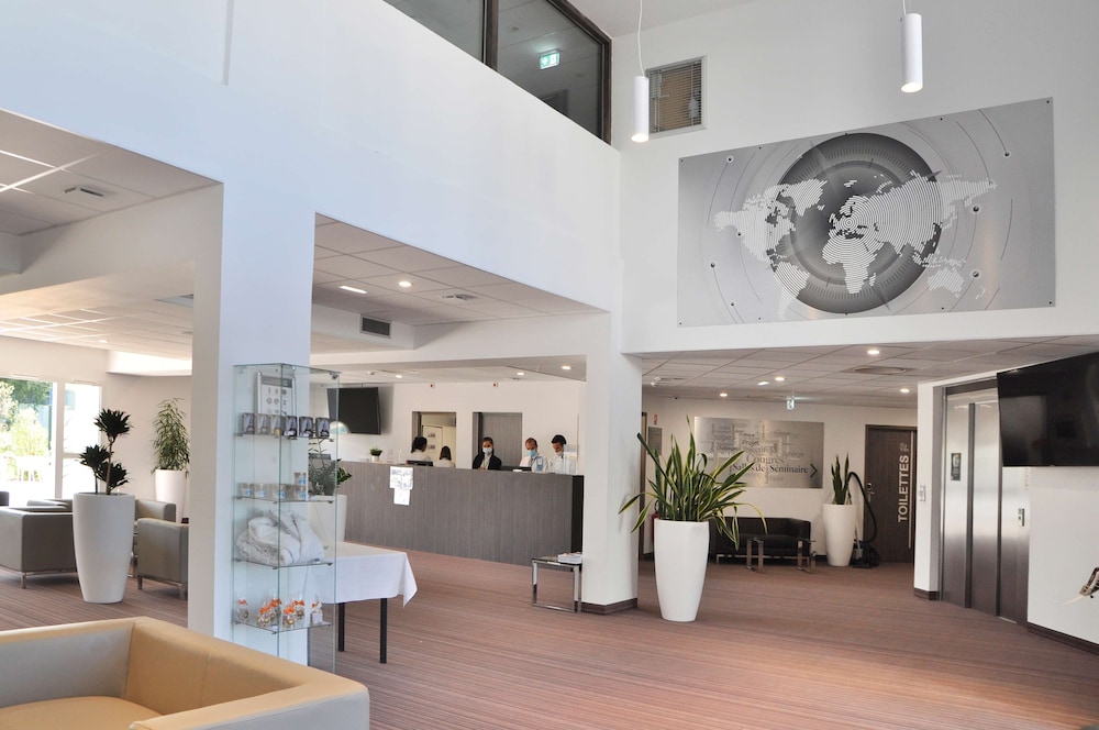 Golden Tulip La Baule 68/79