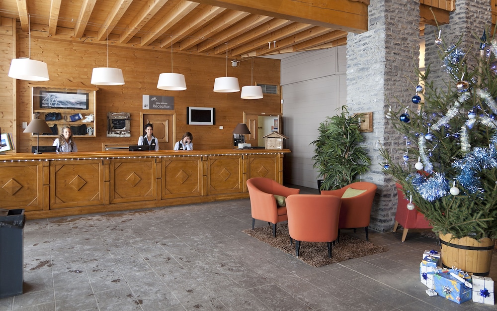 HOTEL CLUB MMV ALTITUDE ARC 2000(FORMERLY MMV HOTEL CLUB ALTITUDE) 3/50