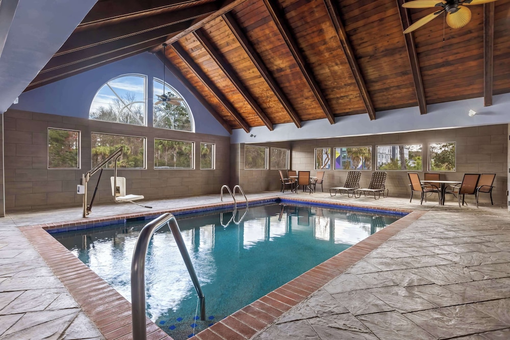 Country Inn Suites By Radisson Savannah I 95 North Ga 31/55