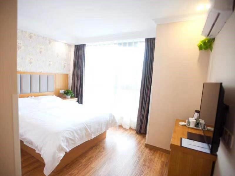 GreenTree Alliance Huzhou Changxing Zhebei Business Square Hotel 21/52
