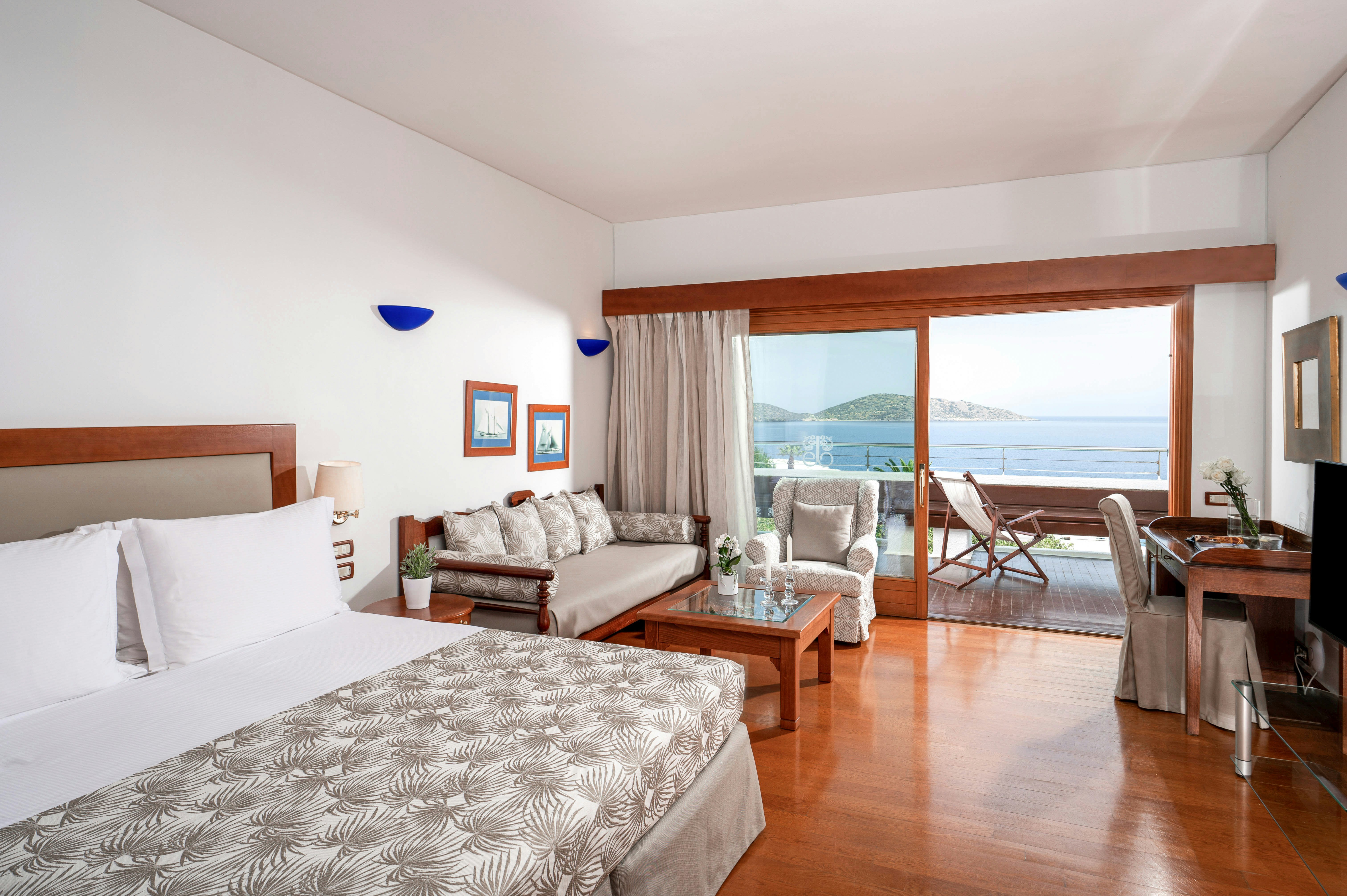 Spa, Deluxe, King Bed, Sea View, Balcony