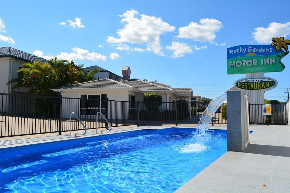 ROCKY GARDENS MOTOR INN 3/28