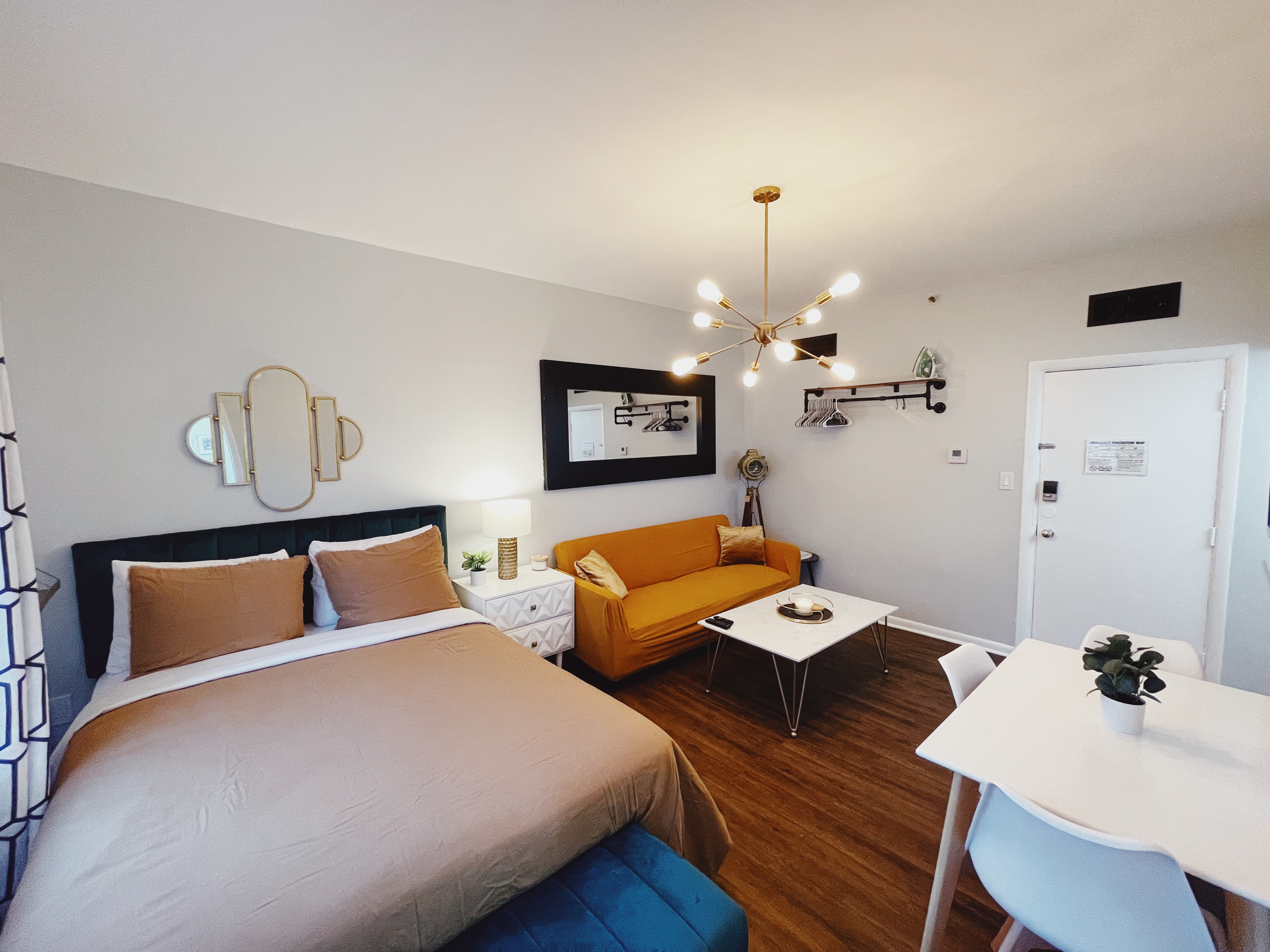 Princess Ann Hotel 20/50