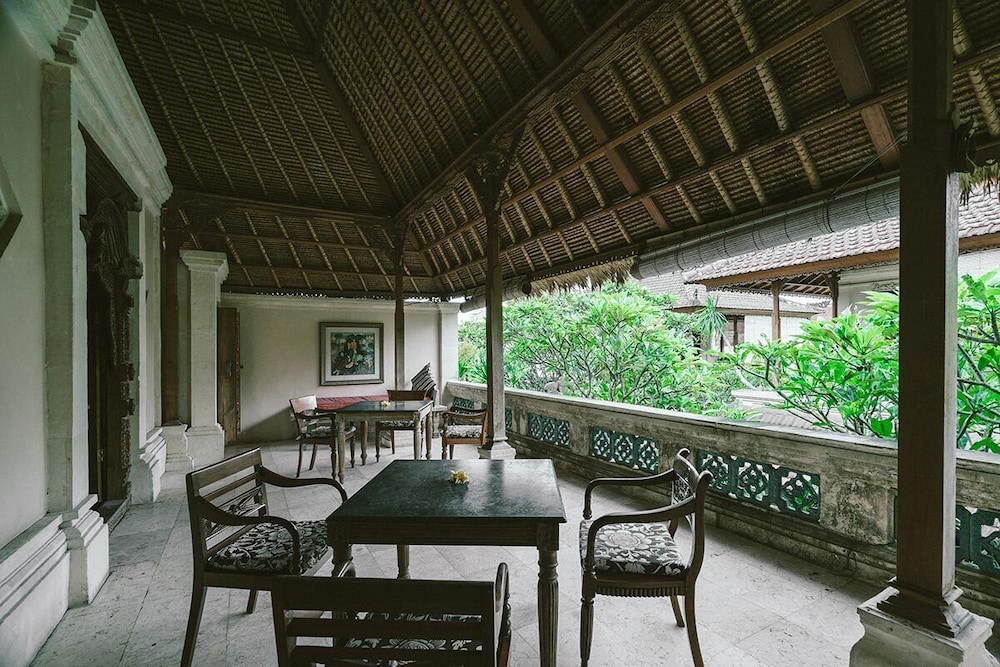 Honeymoon Guesthouse 48/75