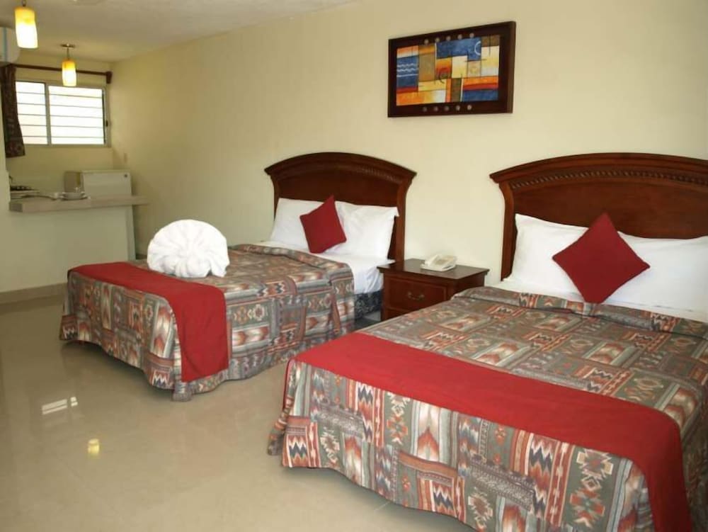 Hotel Suites El Campanario 12/39