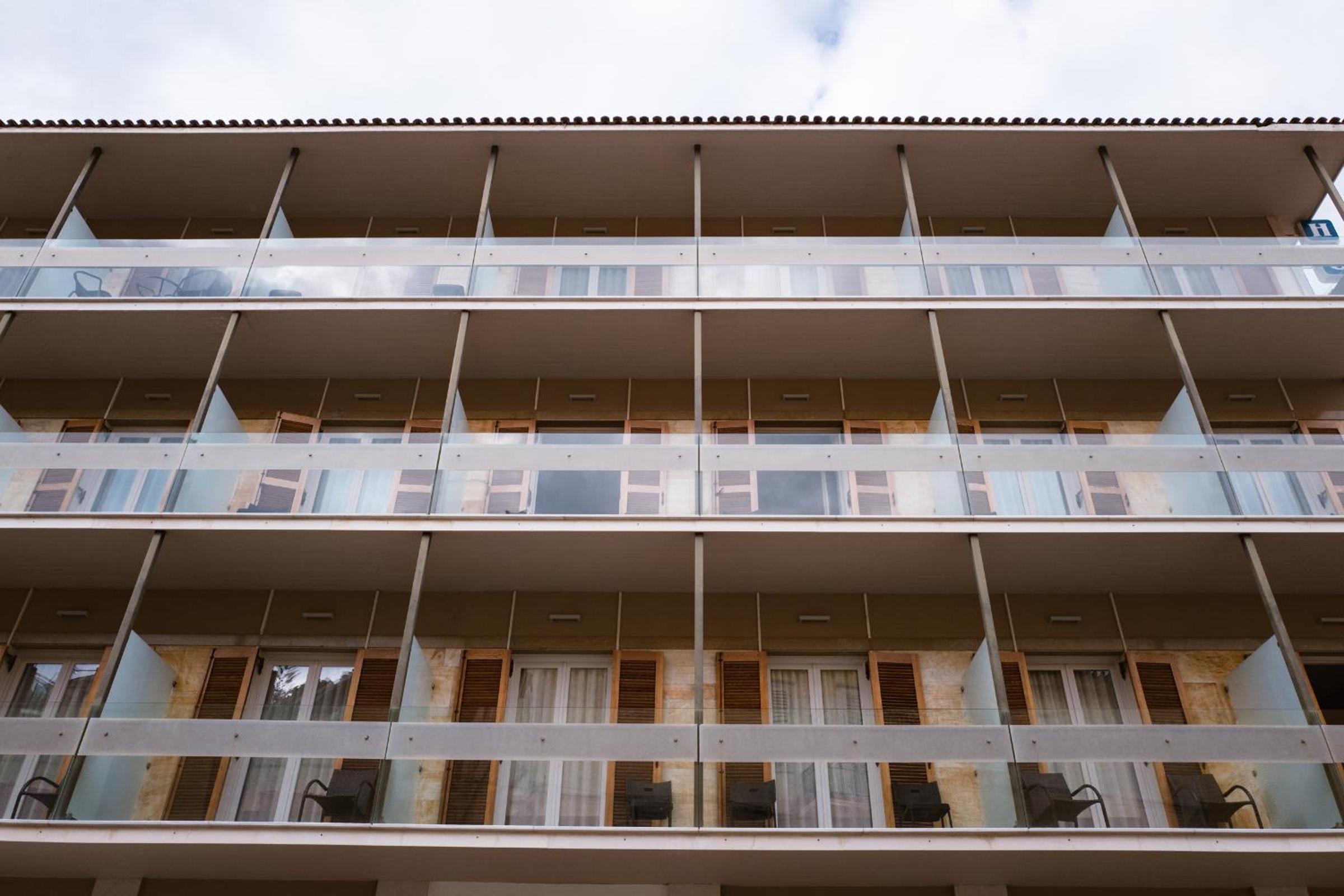 Hotel Victoria 2/64