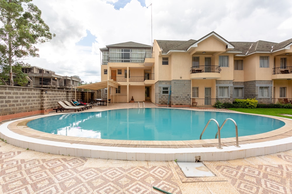 Longview Suites 4/51