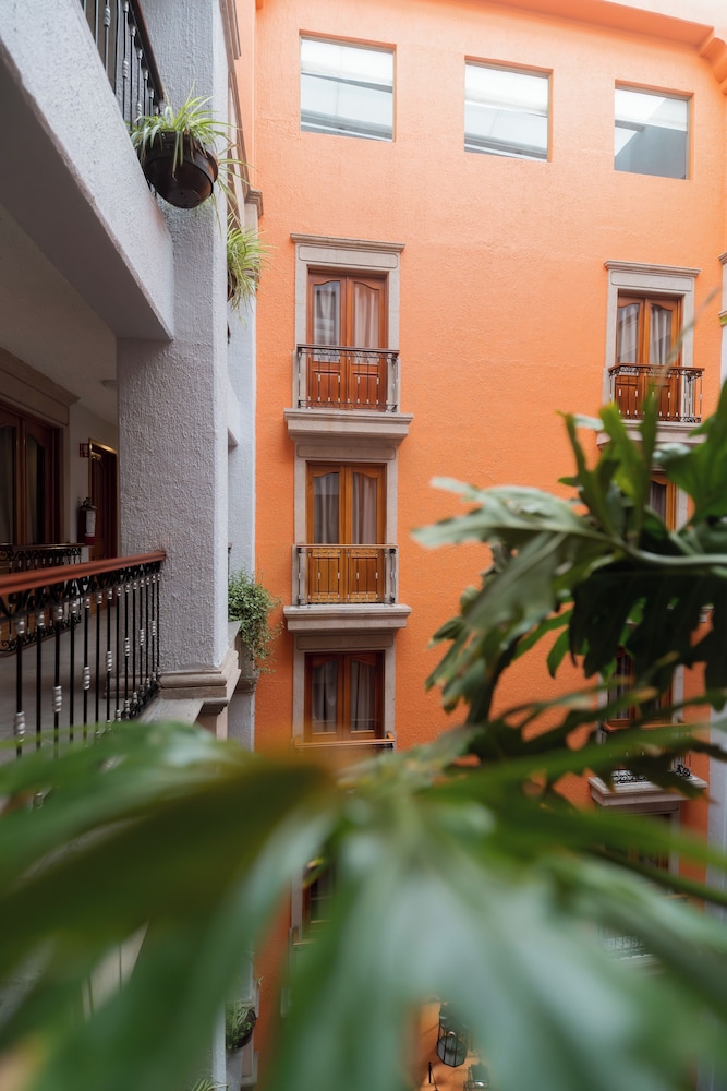 Hotel Santiago de Compostela 62/66