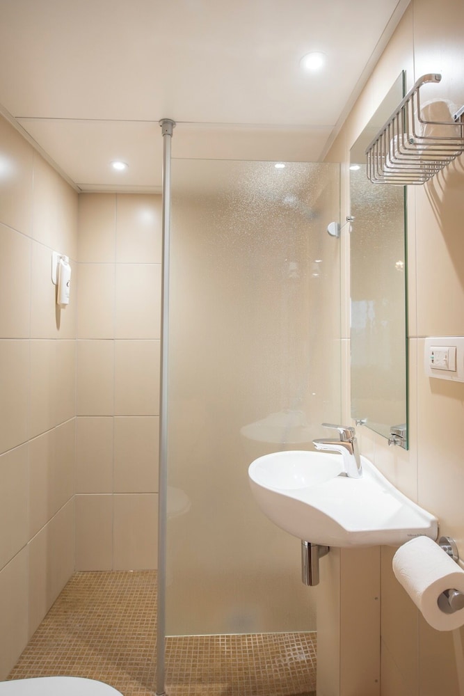 The Originals Access, Hotel Bordeaux Aeroport (Ptit Dej-Hotel) 50/51