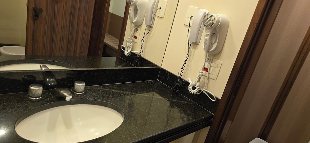 Mirador Rio Hotel 46/48