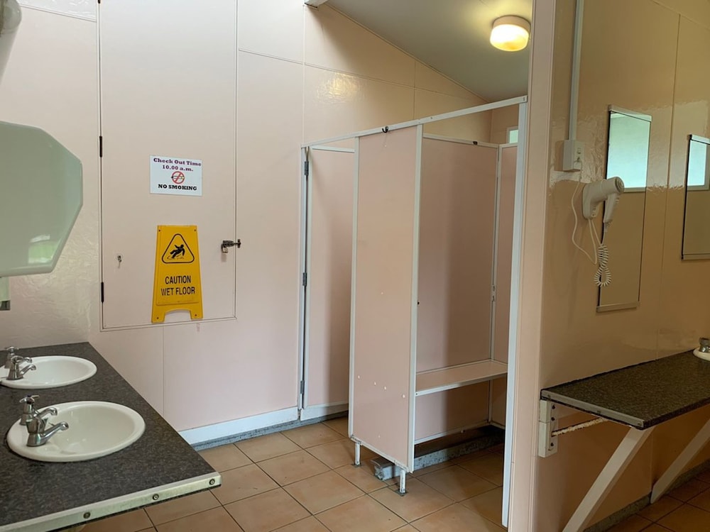 Greymouth Kiwi Holiday Parks Motels 16/44