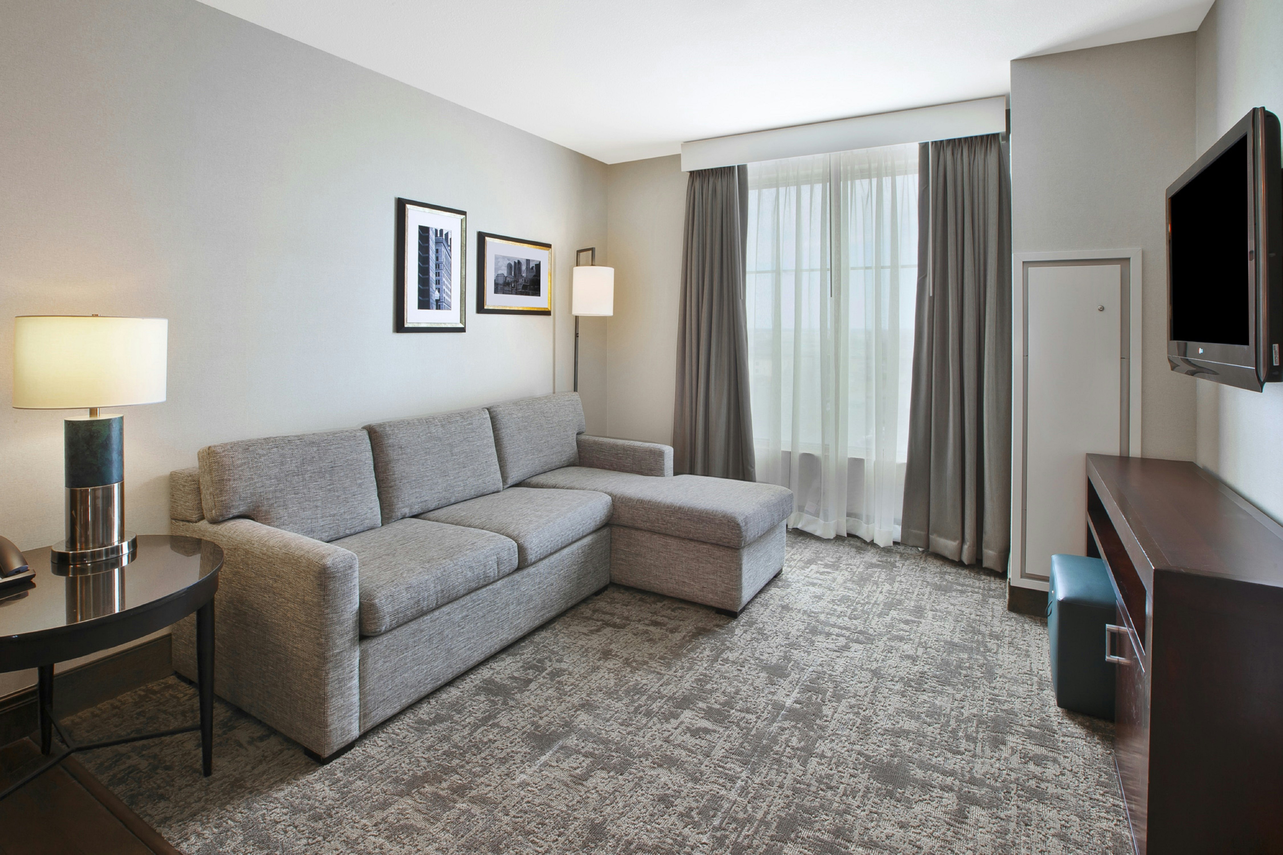 Embassy Suites Columbus - Airport 35/70