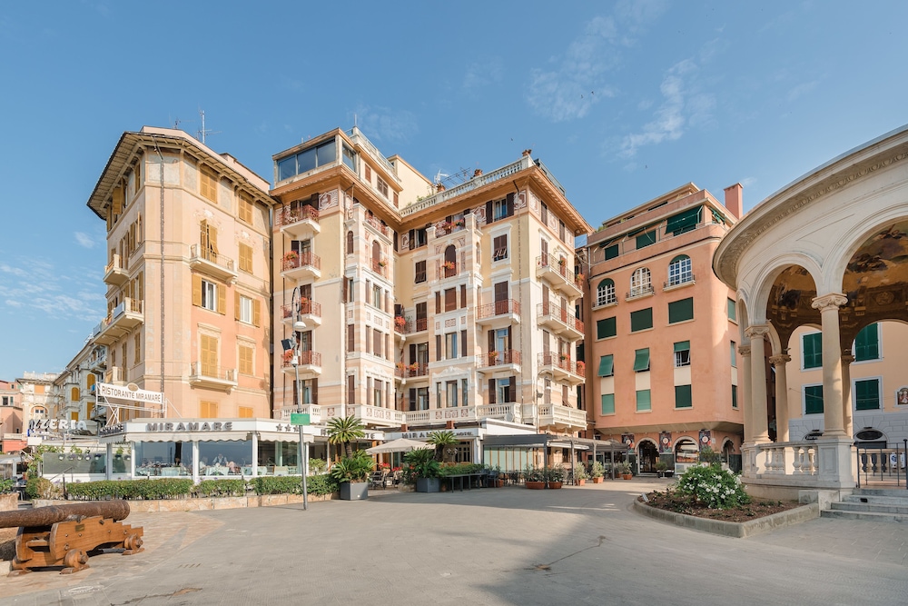 Miramare Hotel 4/42