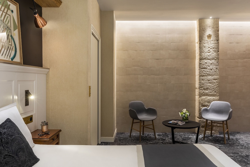 Hotel Ducs de Bourgogne 5/45
