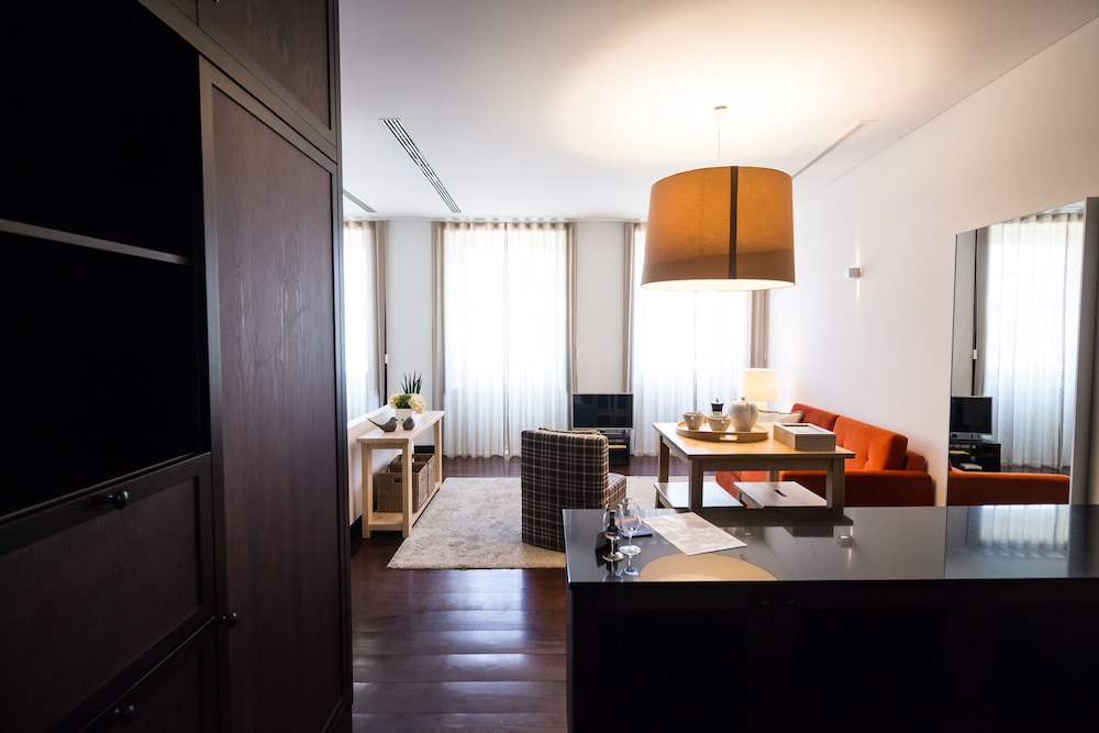 Your Opo Torre Apartments 11/24