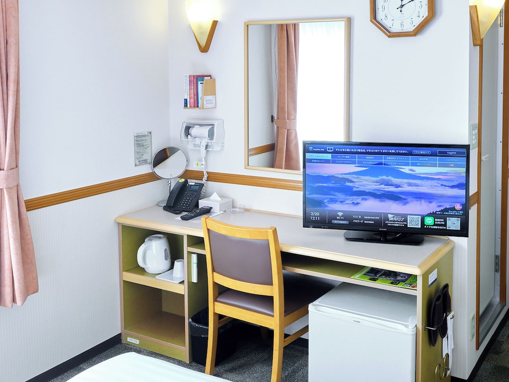 Toyoko Inn Tokushima-eki Bizan-guchi 59/61