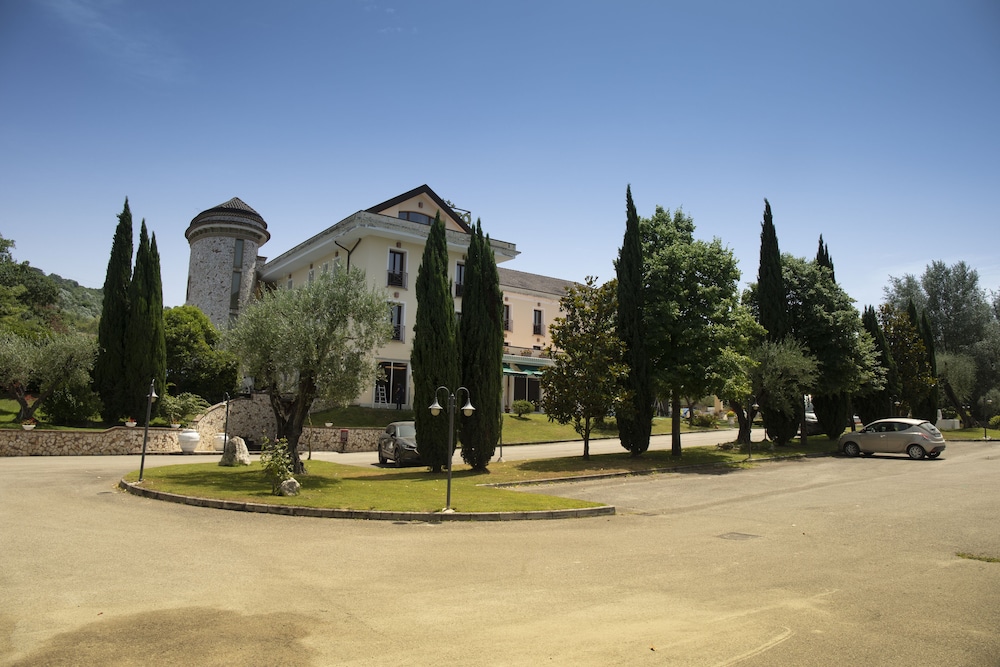 Bel Sito Hotel Le Due Torri 37/47