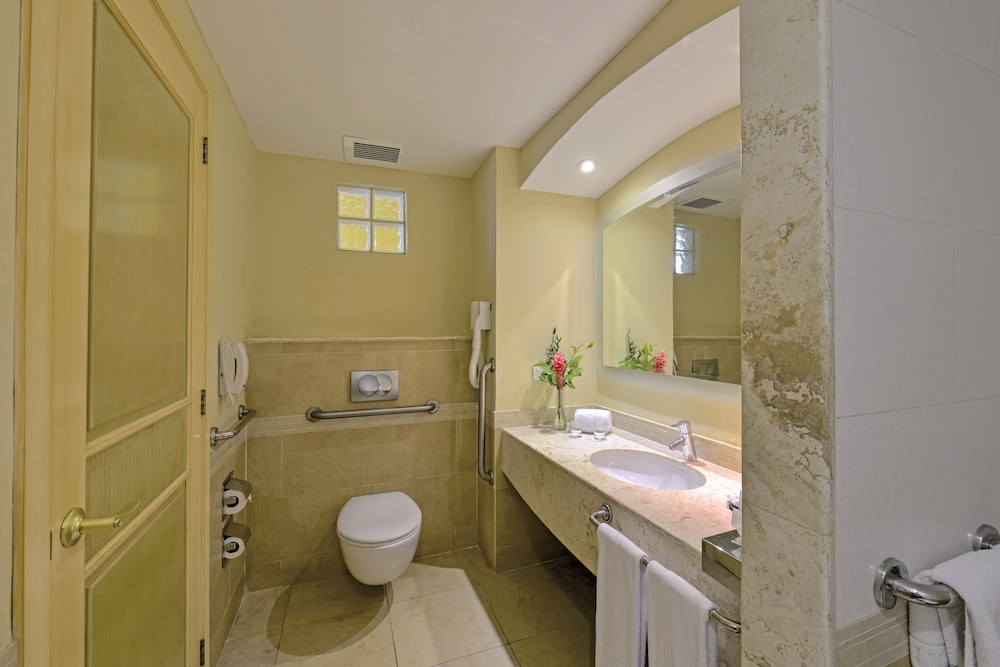 Iberostar Waves Rose Hall Beach All Inclusive 49/50