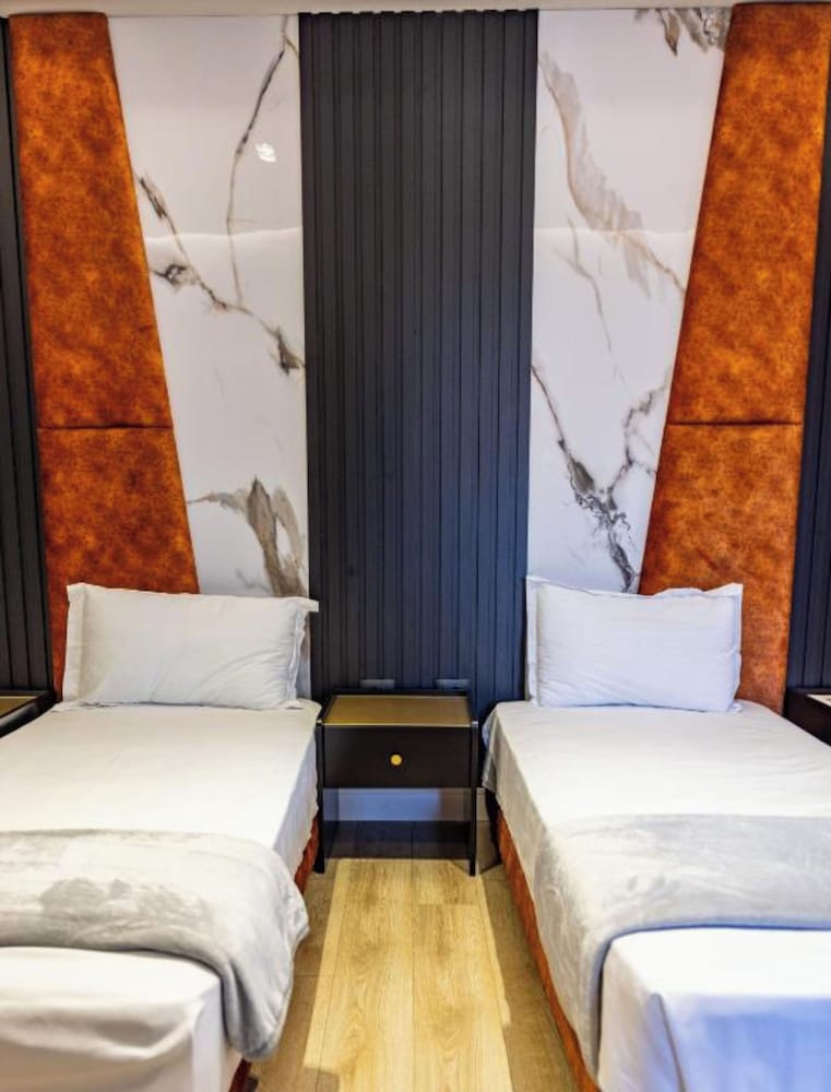 Oxygen Boutique Hotel Tirana 17/55