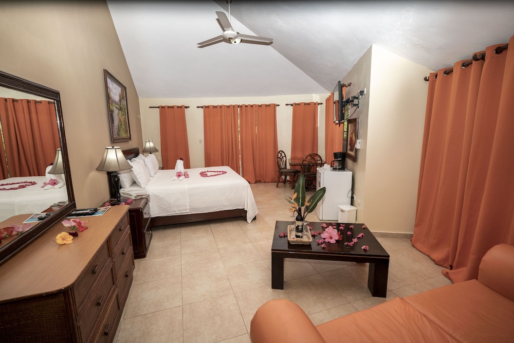 Jarabacoa River Club 24/57