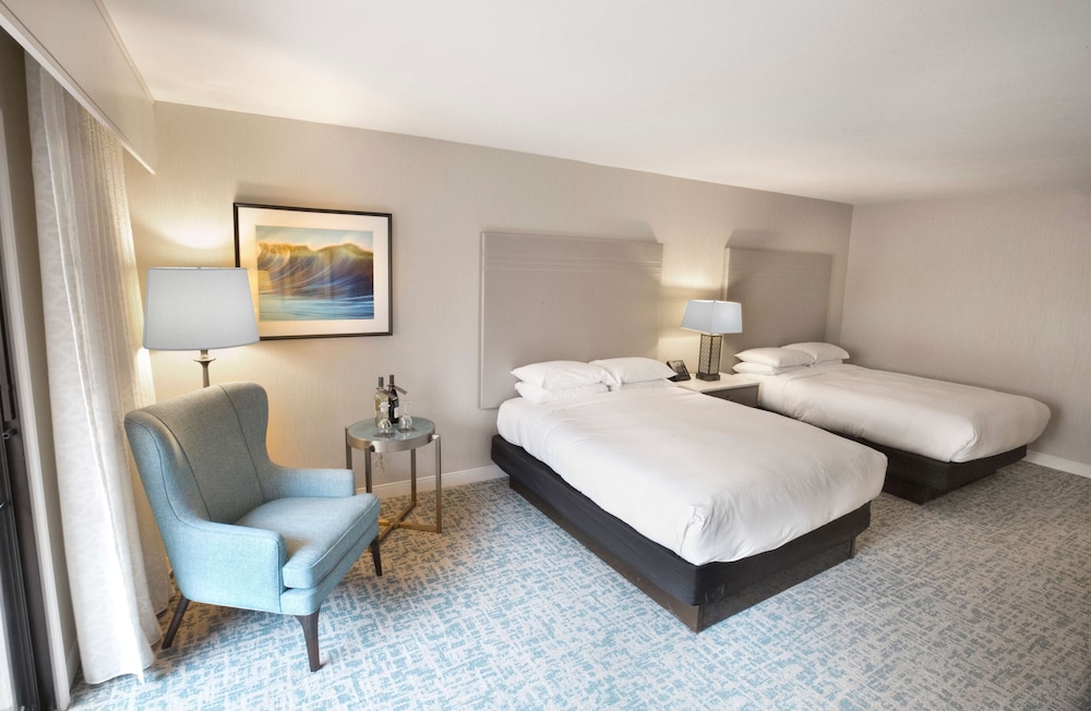 Hilton Santa Barbara Beachfront Resort 14/70